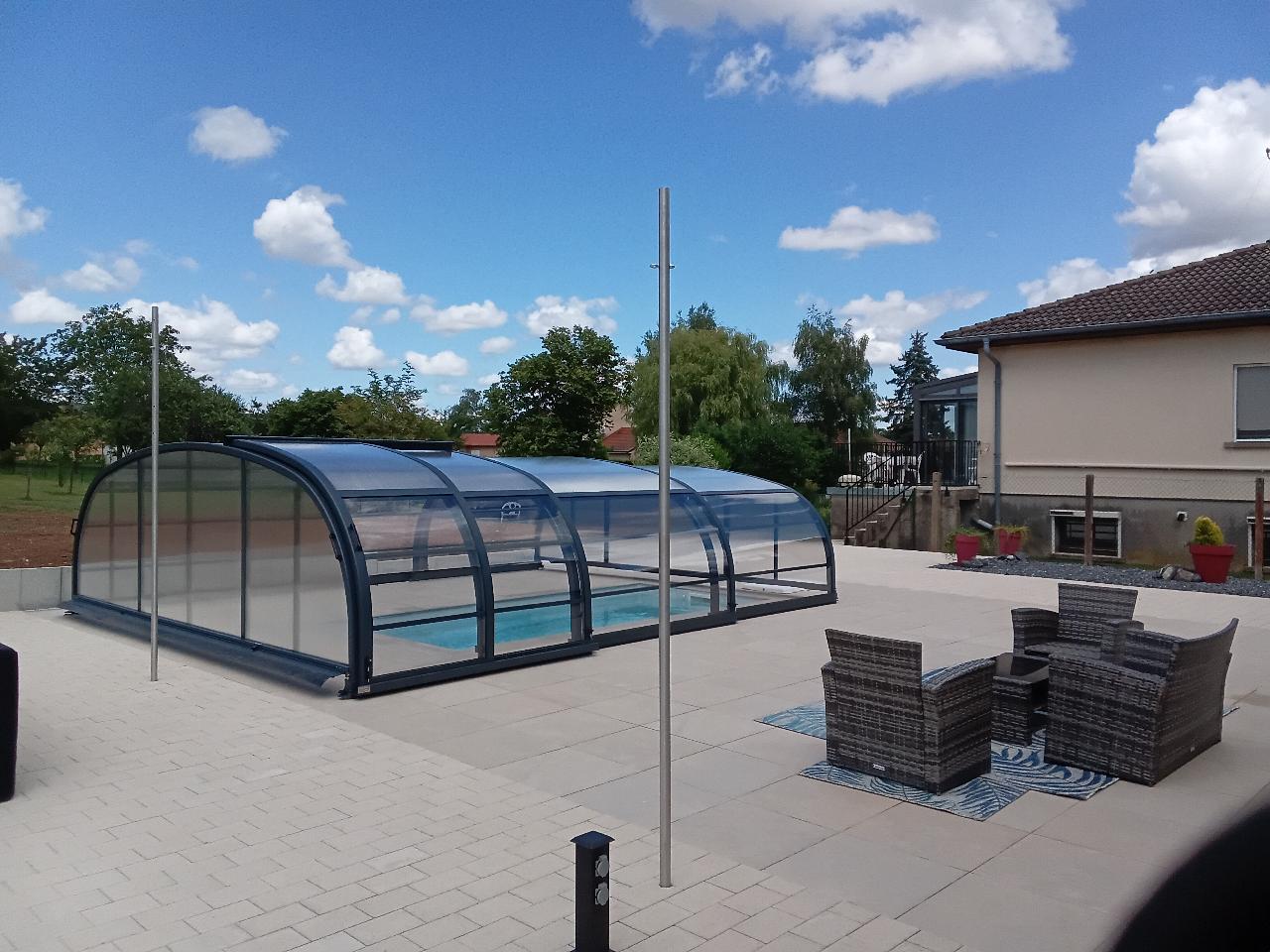Piscine Starlite SK avec abri Aerys 180 — Moselle